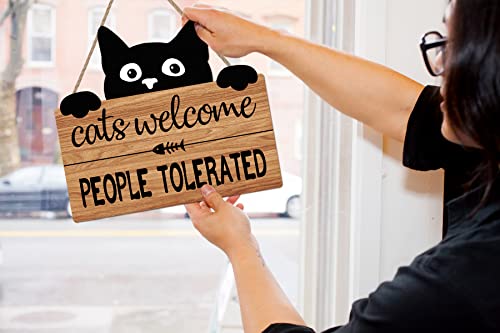 LHIUEM Funny Cat Welcome Sign, Cats Welcome People Tolerated Kitty Kitten Footprint Wooden Plaque,10X11 inches Black Cat Wall Decor, Funny Wooden Sign for Pet Shop Home,Cat Lover Gifts