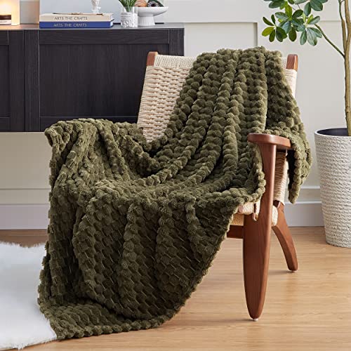 EXQ Home Fleece Throw Blanket for Couch or Bed - 3D Imitation Turtle Shell Jacquard Decorative Blankets - Cozy Soft Fuzzy Flannel Blanket Suitable for All Seasons(50"×60",Antique Green)