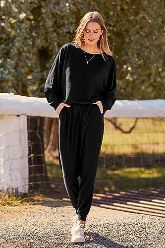 PRETTYGARDEN Women's 2023 Fall Fashion Outfits 2 Piece Sweatsuit Solid Color Long Sleeve Pullover Long Pants (Black,X-Large)