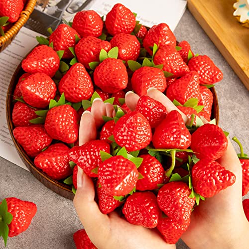 CLESDF Artificial Red Strawberries, 40Pcs Fake Lifelike Fruit Plastic Strawberries for Home Kitchen Party Decor Photography Prop